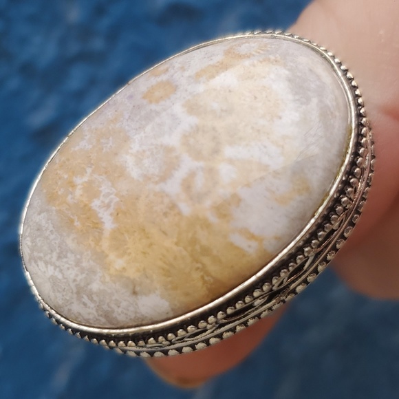 New Oversized Fossil Coral 925 Silver Ring. - Picture 13 of 15